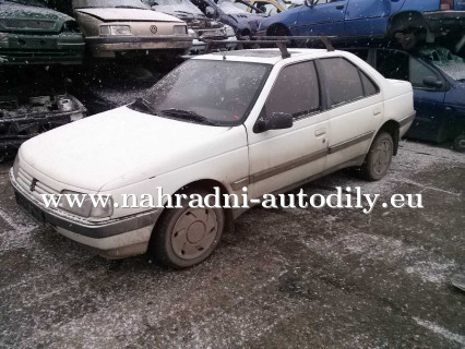 Peugeot 405 bílá na náhradní díly Praha