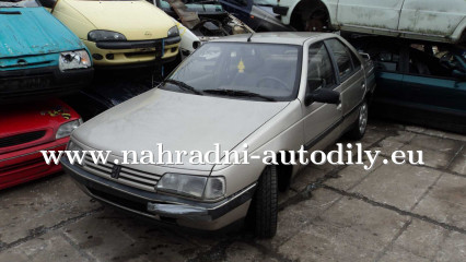 Peugeot 405 stříbrná na náhradní díly Praha / nahradni-autodily.eu