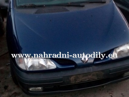 Renault Scenic modrá na díly ČB / nahradni-autodily.eu