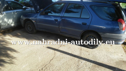 Peugeot 306 kombi modrá na díly ČB / nahradni-autodily.eu