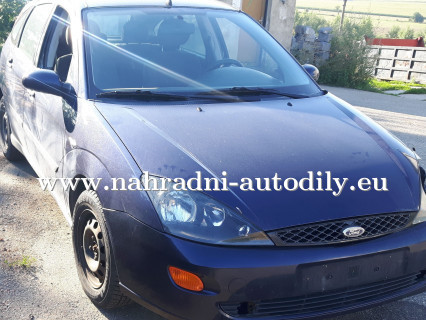 Ford Focus hatchback modrá metalíza na díly / nahradni-autodily.eu