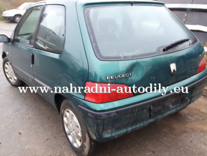 Peugeot 106 zelená metalíza na díly Brno / nahradni-autodily.eu