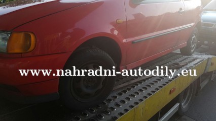 VW Polo červená barva na náhradní díly České Budějovice / nahradni-autodily.eu