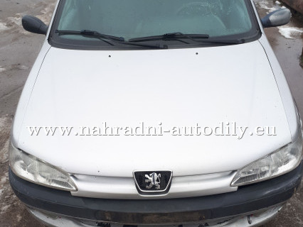 Peugeot 306 stříbrná na díly Brno / nahradni-autodily.eu