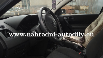 Renault Megane 2 šedá - díly z tohoto vozu / nahradni-autodily.eu