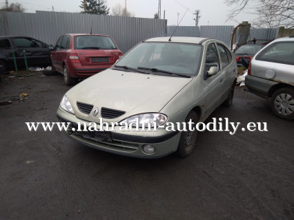 Renault Megane stříbrná - díly z tohoto vozu / nahradni-autodily.eu