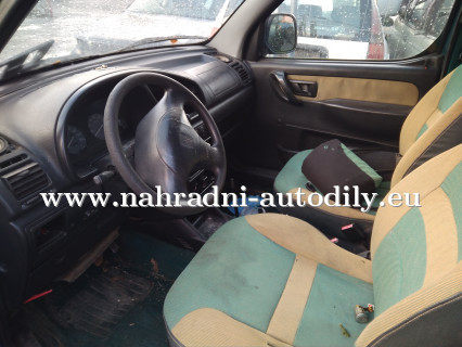 Citroen Berlingo zelená - díly z tohoto vozu / nahradni-autodily.eu Citroen Berlingo zelená - díly z tohoto vozu / nahradni-autodily.eu
