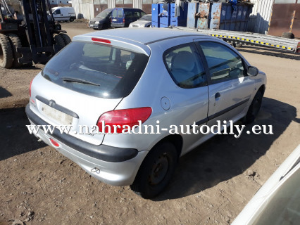 Peugeot 206 náhradní díly Hradec Králové / nahradni-autodily.eu