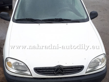 Citroen Saxo bílá na náhradní díly Brno / nahradni-autodily.eu