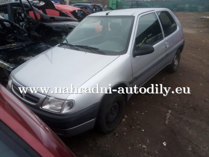 Citroen Saxo stříbrná na náhradní díly Pardubice / nahradni-autodily.eu