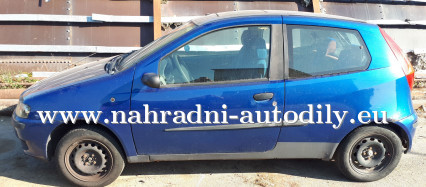 Fiat Punto modrá na náhradní díly Brno / nahradni-autodily.eu