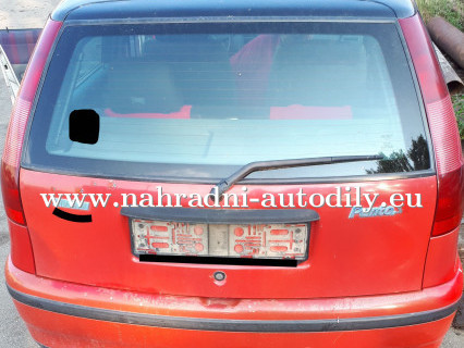 Fiat Punto červená – náhradní díly z tohoto vozu / nahradni-autodily.eu