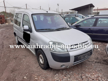 Citroen Berlingo stříbrná na náhradní díly Pardubice / nahradni-autodily.eu