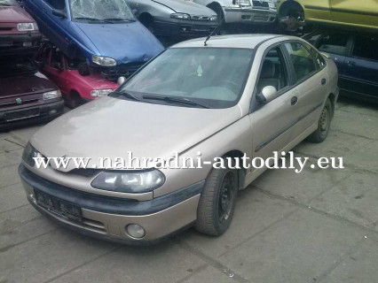 Renault Laguna stříbrná na náhradní díly Písek / nahradni-autodily.eu