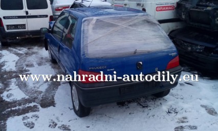 Peugeot 106 modrá na náhradní díly ČB / nahradni-autodily.eu