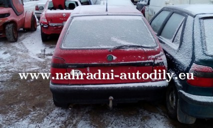 Škoda Felicie 1,3mpi červená na díly ČB / nahradni-autodily.eu