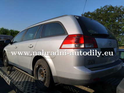 Opel Astra H caravan / nahradni-autodily.eu