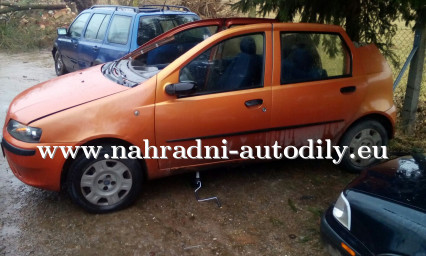 Fiat Punto II 1.2i na náhradní díly České Budějovice / nahradni-autodily.eu