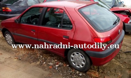 Peugeot 306 tmavě červená na náhradní díly České Budějovice / nahradni-autodily.eu